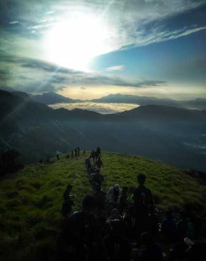 trekking